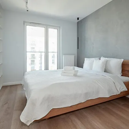 Lasek Marcelinski Comfy Apartmán *