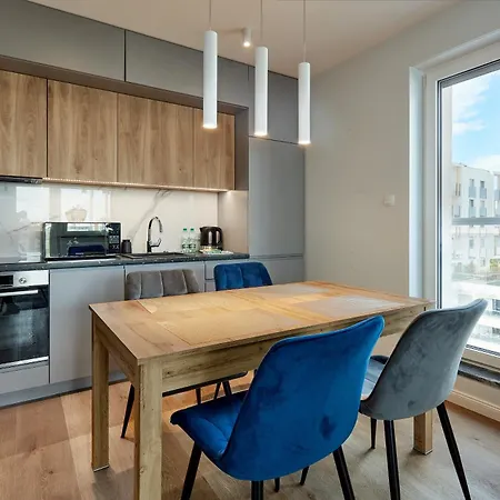 Lasek Marcelinski Comfy Apartmán *