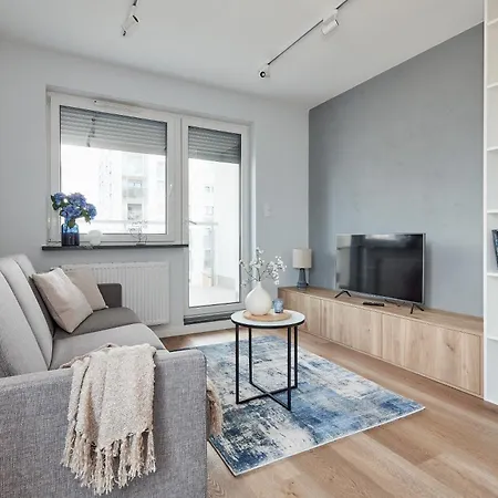 Lasek Marcelinski Comfy Apartmán *